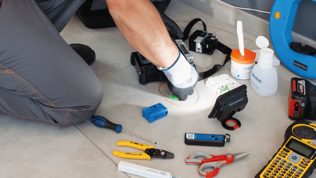 Embases à visser/clouer murales : une solution discrète et efficace pour vos installations fibre